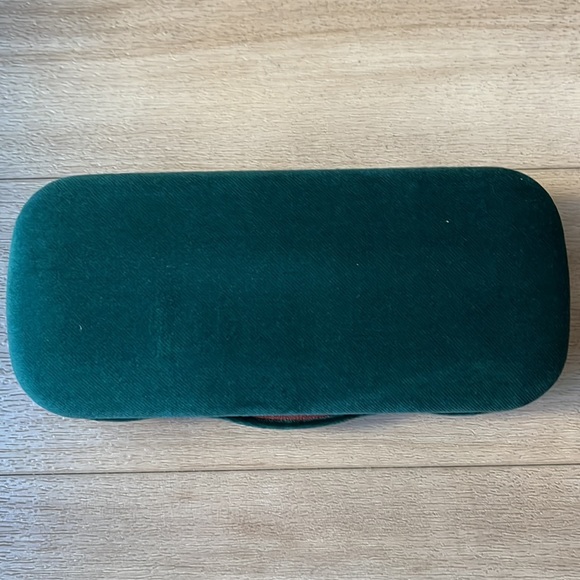 Gucci Case - Picture 4 of 7